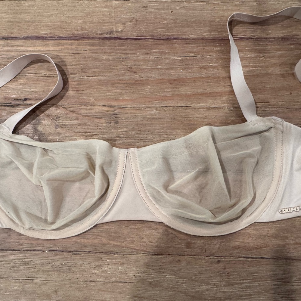 Skims Women's Beige Underwire Bra